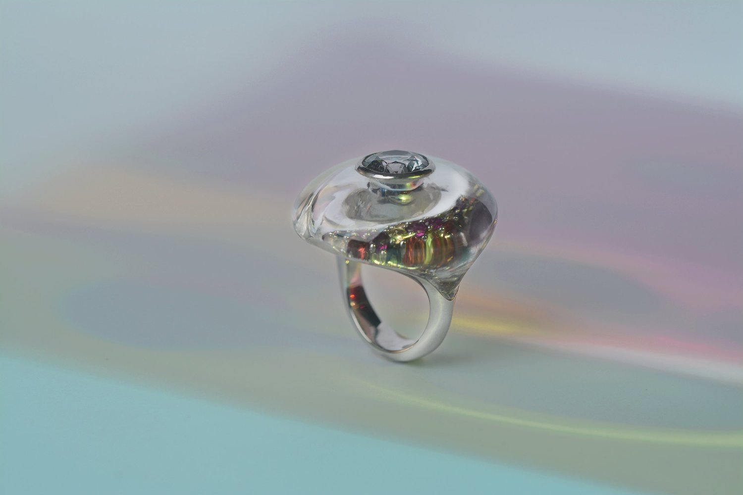 Sapphires enclosed in Rocca crystal ring in 18K white gold